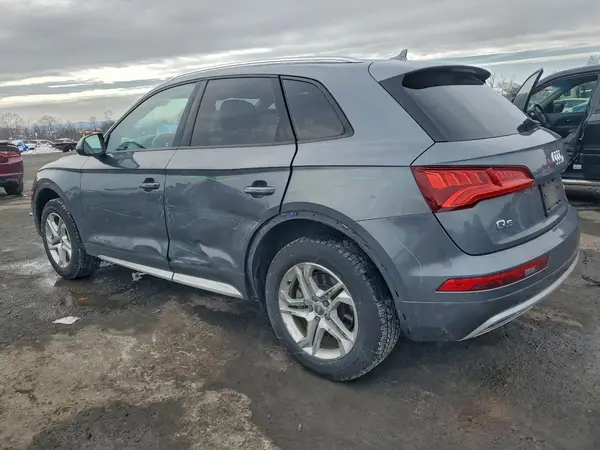 WA1ANAFY9J2215241 2018 AUDI Q5 - Image 2