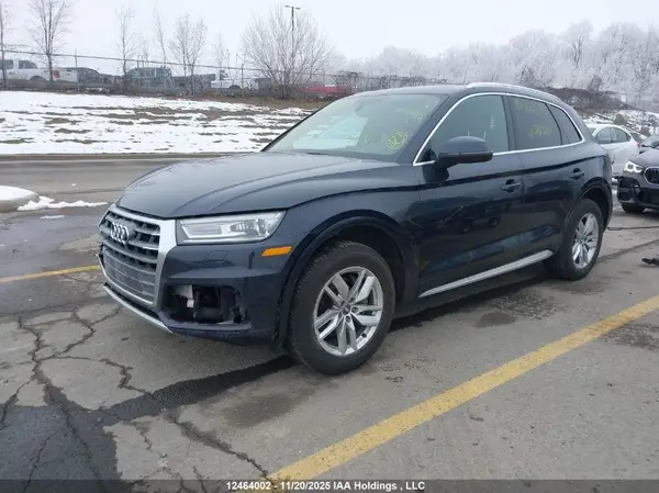 WA1ANAFY9J2248417 2018 AUDI Q5 - Image 2