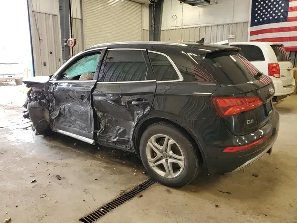 WA1ANAFY9K2016496 2019 AUDI Q5 - Image 2