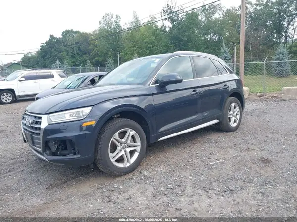 WA1ANAFY9K2039034 2019 AUDI Q5 - Image 2