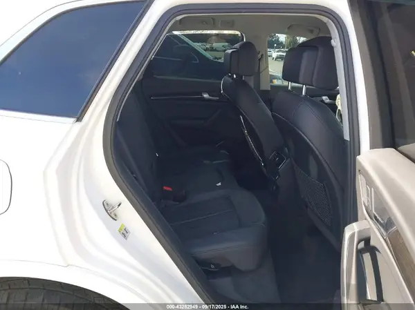 WA1ANAFY9K2043214 2019 AUDI Q5 - Image 8