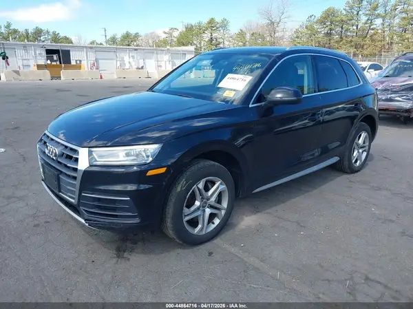 WA1ANAFY9K2073829 2019 AUDI Q5 - Image 2