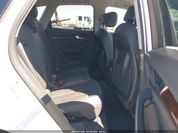 WA1ANAFY9K2095071 2019 AUDI Q5 - Image 8