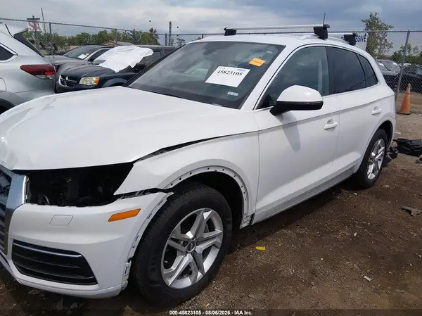 WA1ANAFY9K2115898 2019 AUDI Q5 - Image 2