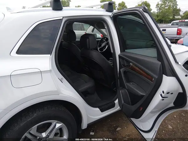 WA1ANAFY9K2115898 2019 AUDI Q5 - Image 8