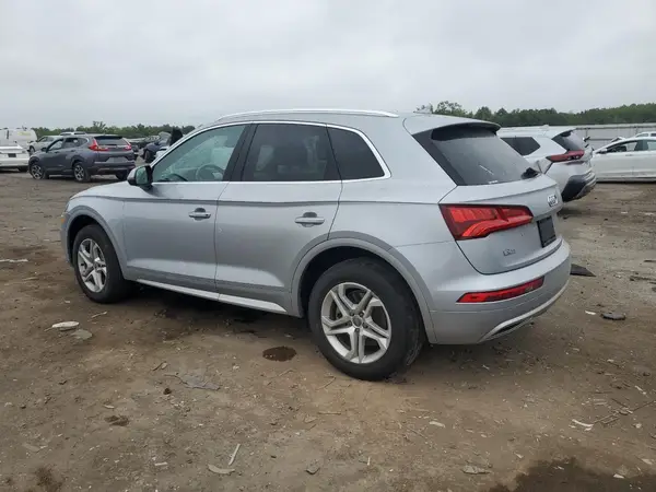 WA1ANAFY9K2137190 2019 AUDI Q5 - Image 2