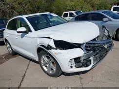 WA1ANAFY9K2137853 2019 AUDI Q5