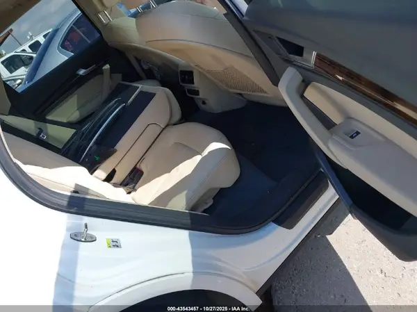 WA1ANAFY9K2137853 2019 AUDI Q5 - Image 8