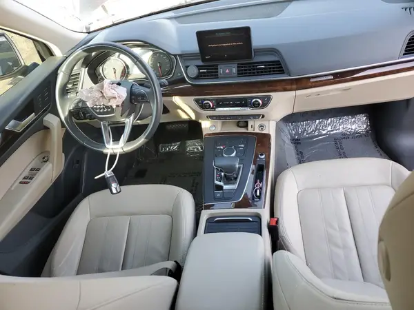 WA1ANAFY9L2070088 2020 AUDI Q5 - Image 8
