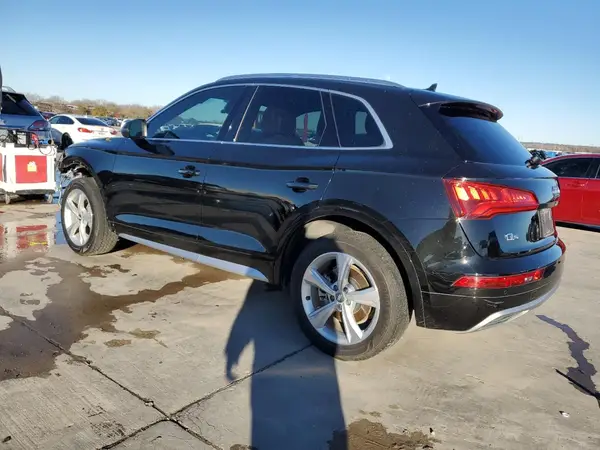 WA1ANAFY9L2092043 2020 AUDI Q5 - Image 2