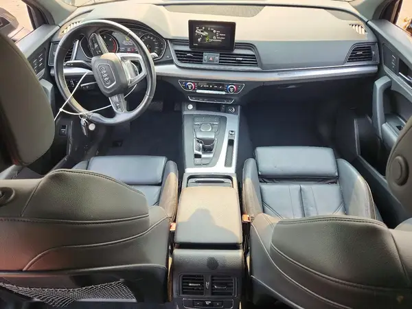 WA1ANAFY9L2096075 2020 AUDI Q5 - Image 8