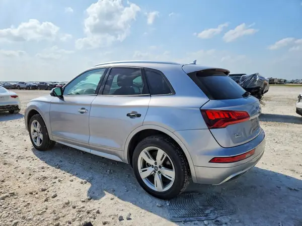 WA1ANAFYXJ2083610 2018 AUDI Q5 - Image 2