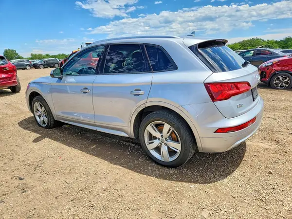 WA1ANAFYXJ2195419 2018 AUDI Q5 - Image 2