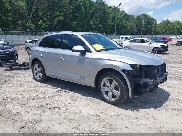 WA1ANAFYXJ2199826 2018 AUDI Q5 - Image 1