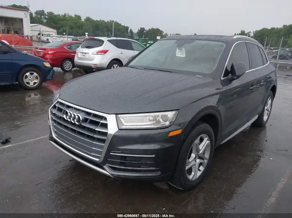 WA1ANAFYXK2024803 2019 AUDI Q5 - Image 2