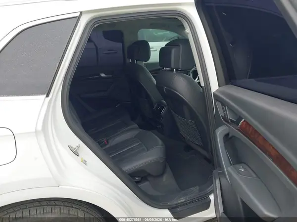 WA1ANAFYXK2045215 2019 AUDI Q5 - Image 8