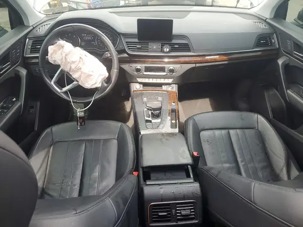 WA1ANAFYXK2049507 2019 AUDI Q5 - Image 8