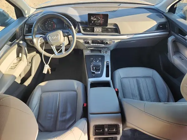 WA1ANAFYXK2055422 2019 AUDI Q5 - Image 8