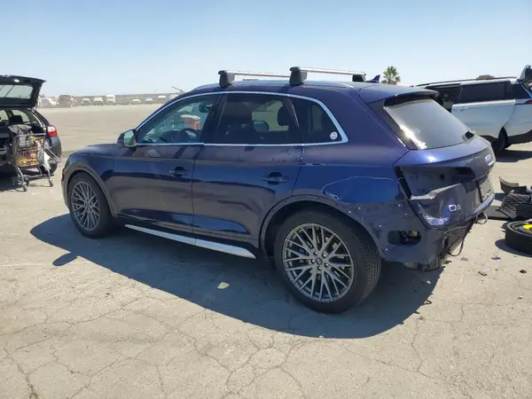 WA1ANAFYXK2075685 2019 AUDI Q5 - Image 2