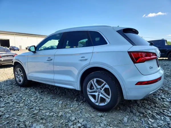WA1ANAFYXK2087836 2019 AUDI Q5 - Image 2