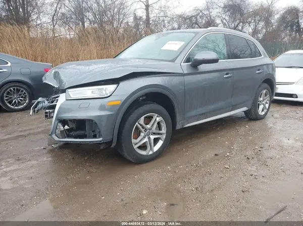 WA1ANAFYXK2090641 2019 AUDI Q5 - Image 2