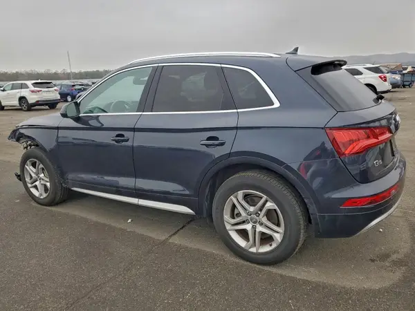 WA1ANAFYXK2103047 2019 AUDI Q5 - Image 2