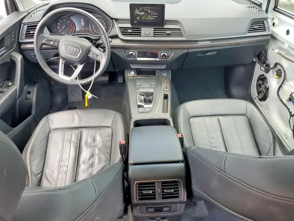 WA1ANAFYXK2103632 2019 AUDI Q5 - Image 8
