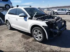 WA1ANAFYXK2116560 2019 AUDI Q5