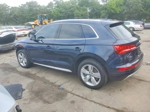 WA1ANAFYXK2117076 2019 AUDI Q5 - Image 2