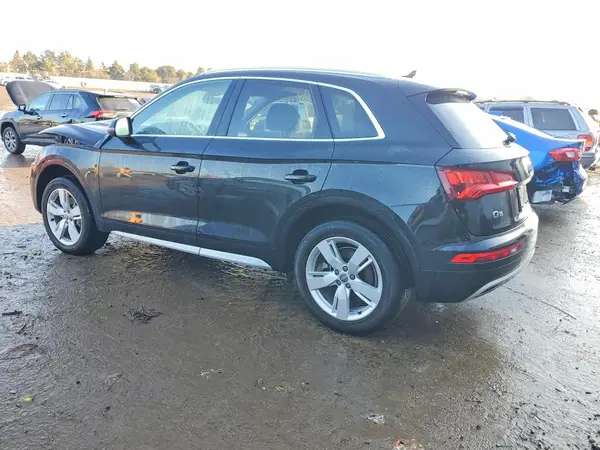 WA1ANAFYXK2119491 2019 AUDI Q5 - Image 2