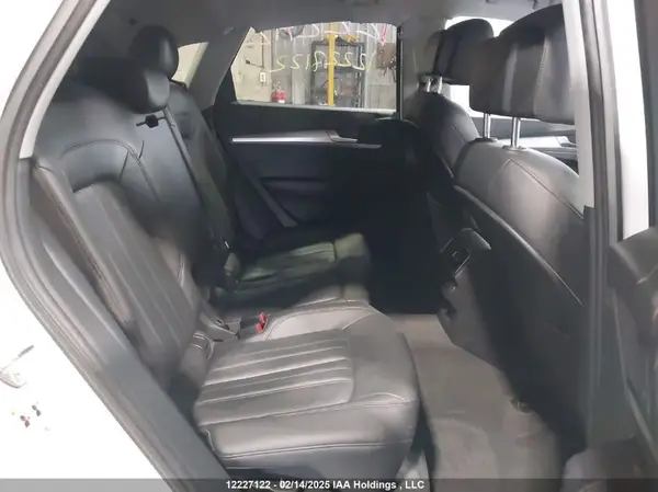 WA1ANAFYXK2123136 2019 AUDI Q5 - Image 8