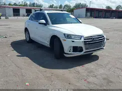 WA1ANAFYXK2134007 2019 AUDI Q5