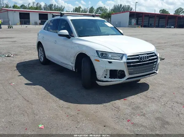 WA1ANAFYXK2134007 2019 AUDI Q5 - Image 1