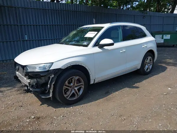 WA1ANAFYXK2135819 2019 AUDI Q5 - Image 2