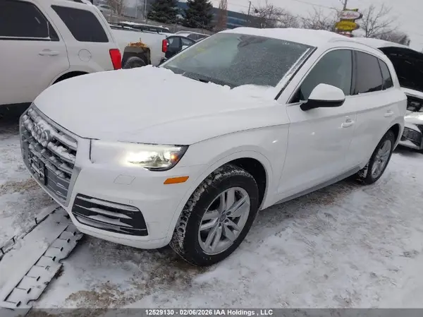 WA1ANAFYXL2003922 2020 AUDI Q5 - Image 2