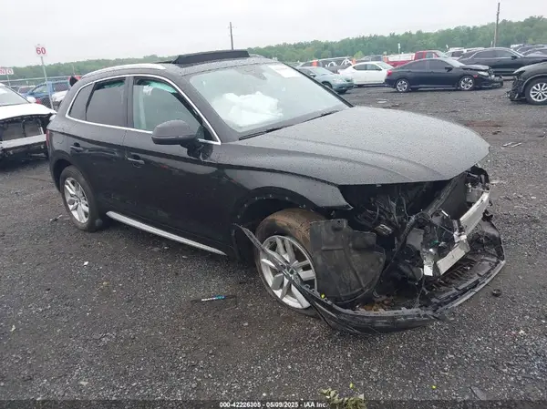 WA1ANAFYXL2020865 2020 AUDI Q5 - Image 1