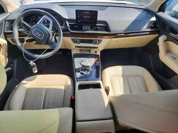 WA1ANAFYXL2024916 2020 AUDI Q5 - Image 8