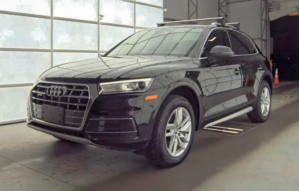 WA1ANAFYXL2026584 2020 AUDI Q5 - Image 2