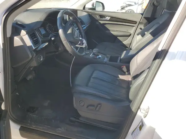 WA1ANAFYXL2028903 2020 AUDI Q5 - Image 8