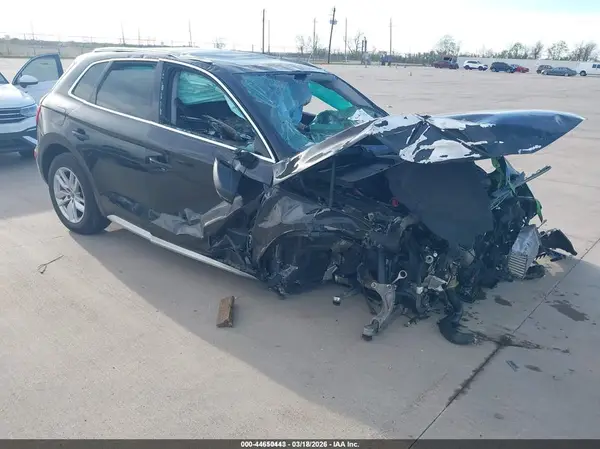WA1ANAFYXL2047354 2020 AUDI Q5 - Image 1