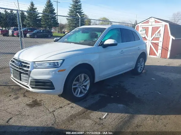 WA1ANAFYXL2094674 2020 AUDI Q5 - Image 2
