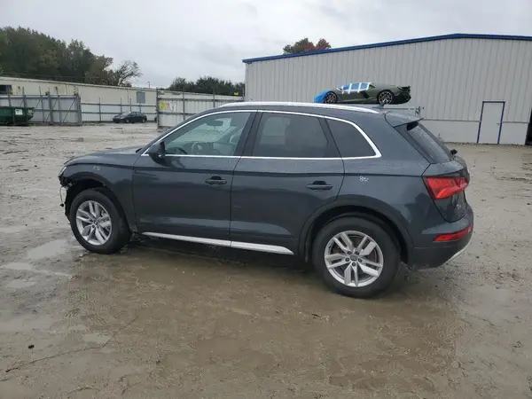 WA1ANAFYXL2096828 2020 AUDI Q5 - Image 2