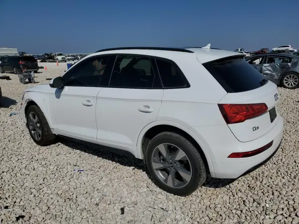 WA1ANAFYXL2108850 2020 AUDI Q5 - Image 2