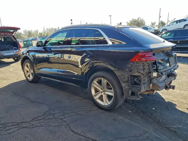 WA1AVAF10KD011906 2019 AUDI Q8 - Image 2