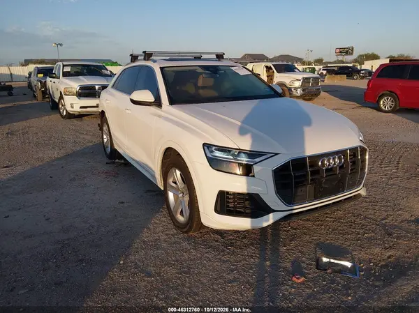 WA1AVAF10KD019567 2019 AUDI Q8 - Image 1