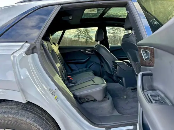 WA1AVAF10LD017366 2020 AUDI Q8 - Image 8