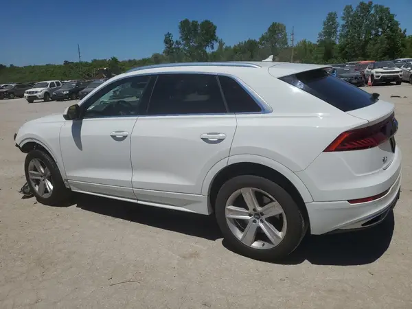 WA1AVAF11KD010330 2019 AUDI Q8 - Image 2