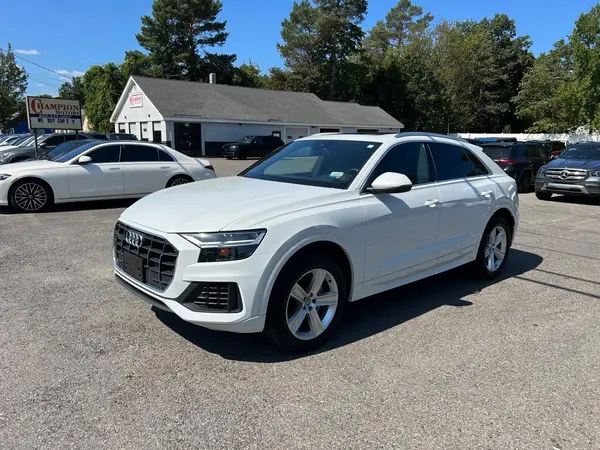 WA1AVAF11KD010537 2019 AUDI Q8 - Image 2