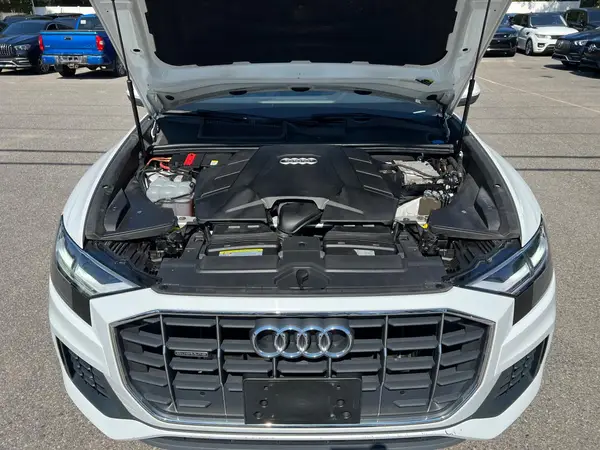 WA1AVAF11KD010537 2019 AUDI Q8 - Image 8