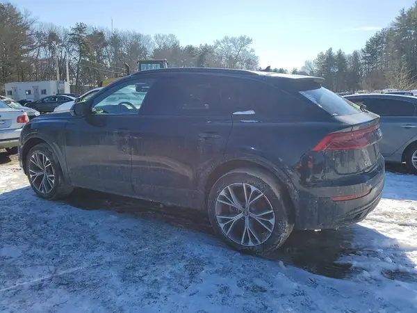 WA1AVAF11MD008323 2021 AUDI Q8 - Image 2